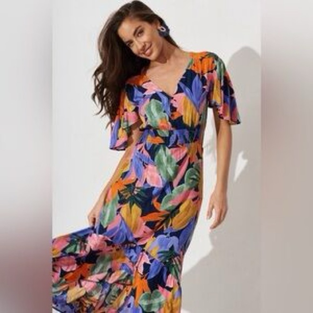 Printed Floral Maxi Dress in Multi-Color - Picture 10 of 10